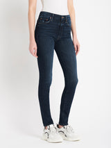 OrderOfStyle-MotherDenimTheLookerJeans-TeamingUp-02_9681a7da-acce-460f-b0f3-659ce7f86f01