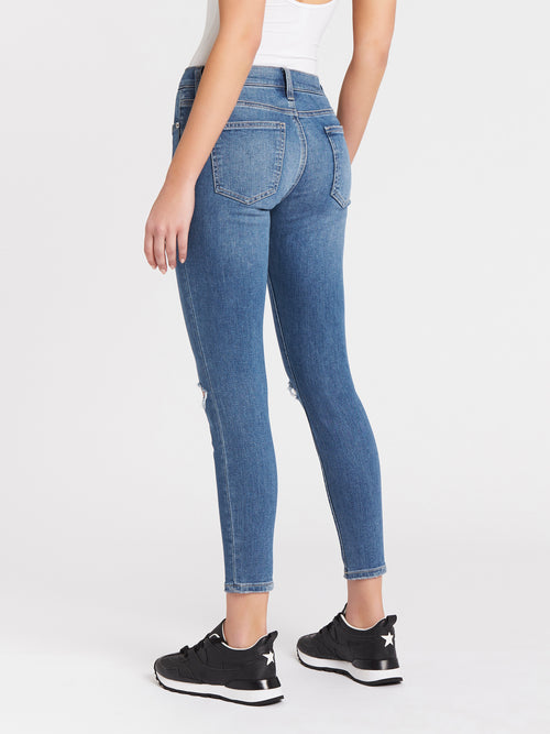 Chemise manches longues tête de mort noir et blanc Chemise manches longues tête de mort noir et blanc