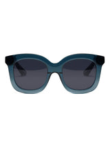OOS-ELIZABETH-AND-JAMES-SUTTON-CRYSTAL-BLUE-251-01_730da5735a707713ae004ec2a82c8540