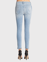 OrderOfStyle-MotherDenimStunnerAnkleStepFrayJean-LightKittyRacer-03