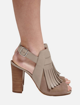 OrderOfStyle-PourLaVictoireElyseTasselSandal-Dove_Grey-01