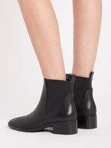 OrderOfStyle-SolSanaJerryIIBoot-Black-03